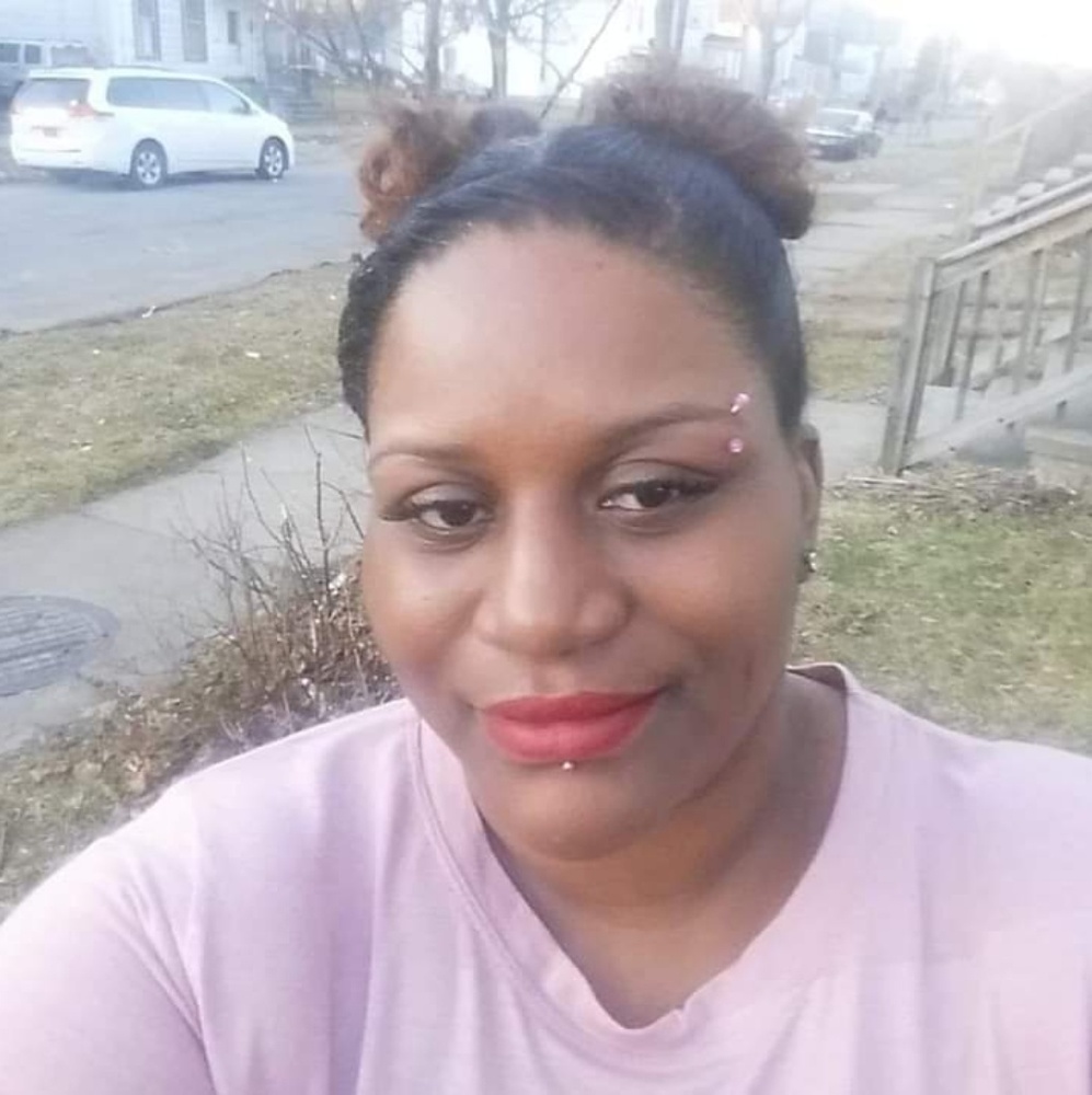 Meet your Posher, Shonteya
